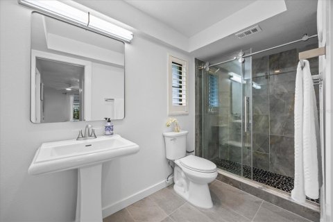 Casa en venta en Clearwater, Florida, 4 dormitorios, 256.04 m2 № 2388224 - foto 11