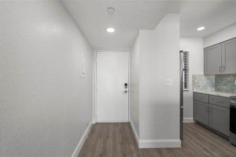 Купить кондоминиум в Энглвуд, Флорида 6 комнат, 113.53м2, № 1563205 - фото 25