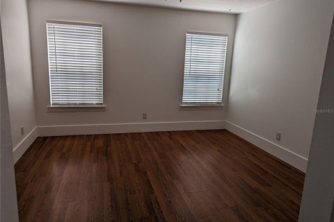 Villa ou maison à louer à Clermont, Floride: 4 chambres, 170.38 m2 № 2167859 - photo 8