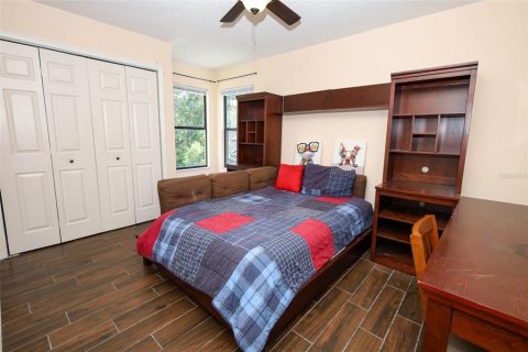 House in Oviedo, Florida 4 bedrooms, 175.4 sq.m. № 2110586 - photo 29