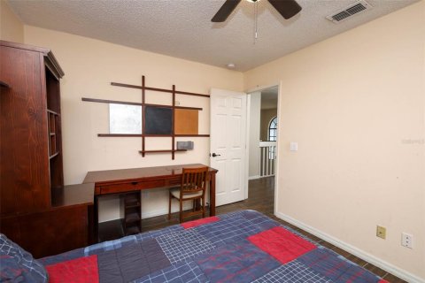 House in Oviedo, Florida 4 bedrooms, 175.4 sq.m. № 2110586 - photo 30