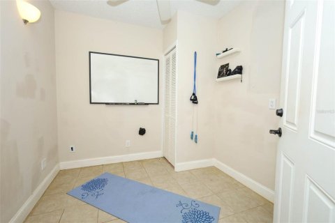 House in Oviedo, Florida 4 bedrooms, 175.4 sq.m. № 2110586 - photo 24