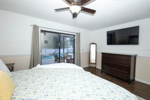 House in Oviedo, Florida 4 bedrooms, 175.4 sq.m. № 2110586 - photo 20
