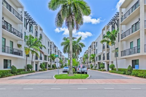 Copropriété à vendre à Doral, Floride: 3 chambres, 104.89 m2 № 1939984 - photo 1