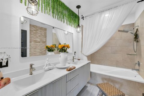 Copropriété à vendre à Doral, Floride: 3 chambres, 104.89 m2 № 1939984 - photo 28