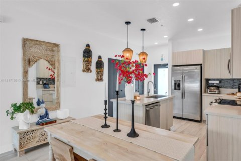 Copropriété à vendre à Doral, Floride: 3 chambres, 104.89 m2 № 1939984 - photo 11