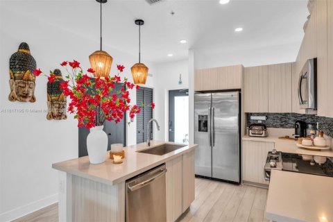 Copropriété à vendre à Doral, Floride: 3 chambres, 104.89 m2 № 1939984 - photo 8