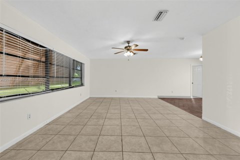 House in Boynton Beach, Florida 4 bedrooms, 164.72 sq.m. № 2384821 - photo 22