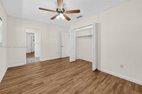 House in Boynton Beach, Florida 4 bedrooms, 164.72 sq.m. № 2384821 - photo 18