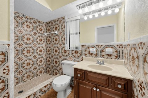 House in Boynton Beach, Florida 4 bedrooms, 164.72 sq.m. № 2384821 - photo 29