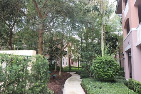 Снять в аренду кондоминиум в Корал-Спрингс, Флорида 1 спальня, 66.52м2, № 2058197 - фото 3