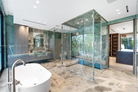 Villa ou maison à vendre à Miami Beach, Floride: 6 chambres, 535.86 m2 № 2173565 - photo 29
