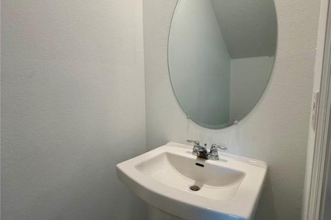 Touwnhouse à louer à Mount Dora, Floride: 2 chambres, 100.98 m2 № 2413721 - photo 6