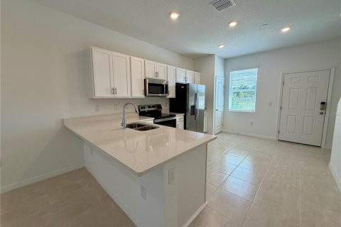 Touwnhouse à louer à Mount Dora, Floride: 2 chambres, 100.98 m2 № 2413721 - photo 7