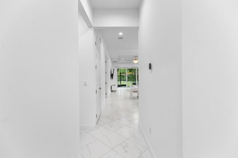 Casa en venta en Port St. Lucie, Florida, 3 dormitorios, 152.92 m2 № 2249373 - foto 10