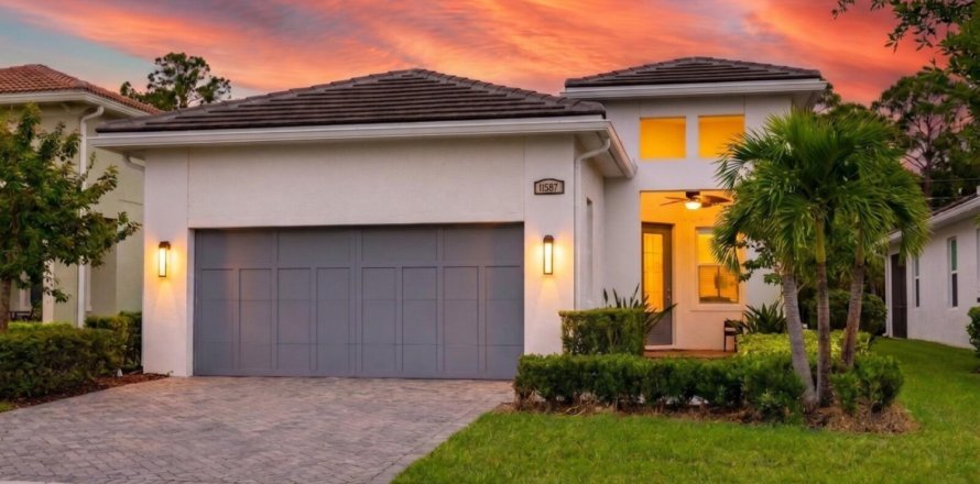 Casa en Port St. Lucie, Florida 3 dormitorios, 152.92 m2 № 2249373
