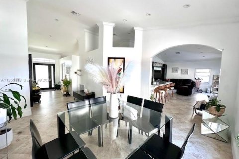 Villa ou maison à vendre à Miramar, Floride: 3 chambres, 151.43 m2 № 2006149 - photo 3