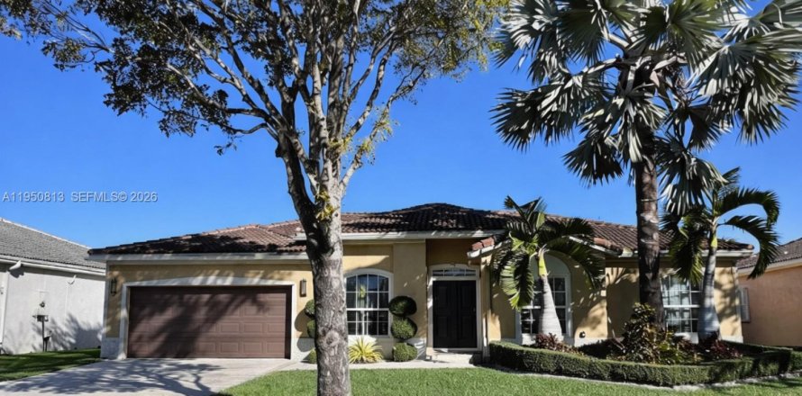 Villa ou maison à Miramar, Floride 3 chambres, 151.43 m2 № 2006149