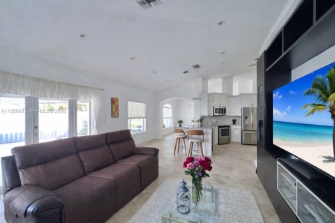 Villa ou maison à vendre à Miramar, Floride: 3 chambres, 151.43 m2 № 2006149 - photo 8