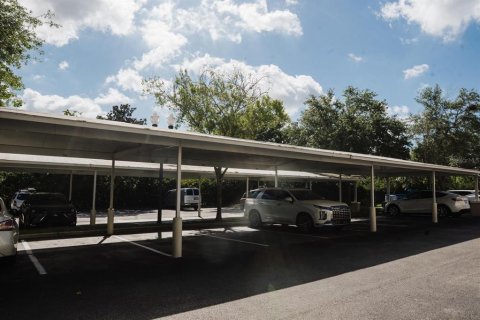 Condo in Orlando, Florida, 2 bedrooms  № 2158061 - photo 12