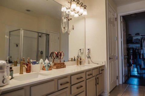 Condo in Orlando, Florida, 2 bedrooms  № 2158061 - photo 8