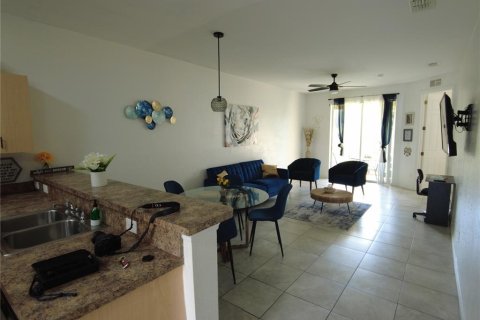 Condo in Kissimmee, Florida, 3 bedrooms  № 1817311 - photo 11