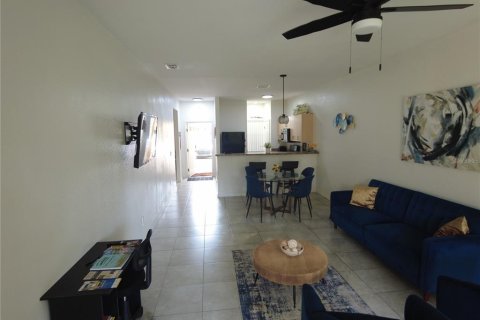 Condo in Kissimmee, Florida, 3 bedrooms  № 1817311 - photo 4