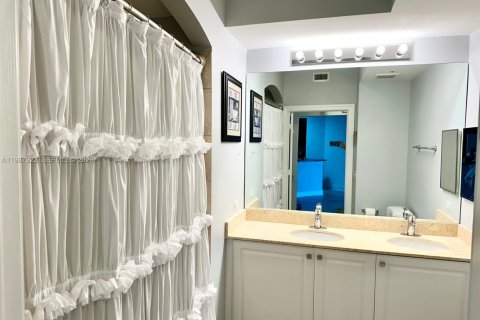 Copropriété à louer à Boynton Beach, Floride: 2 chambres, 105.63 m2 № 2051212 - photo 11