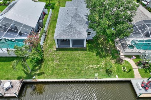House in Palm Coast, Florida 3 bedrooms, 147.44 sq.m. № 2095160 - photo 4