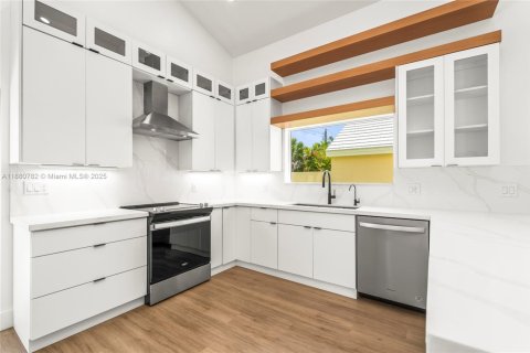 Villa ou maison à vendre à West Palm Beach, Floride: 3 chambres, 142.7 m2 № 1932137 - photo 16
