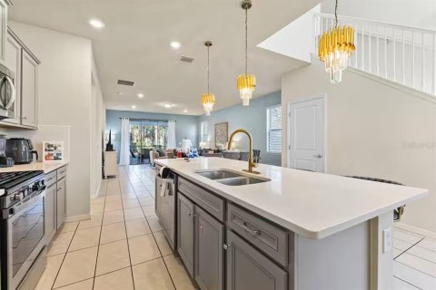 Villa ou maison à louer à Davenport, Floride: 6 chambres, 295.06 m2 № 2103981 - photo 5