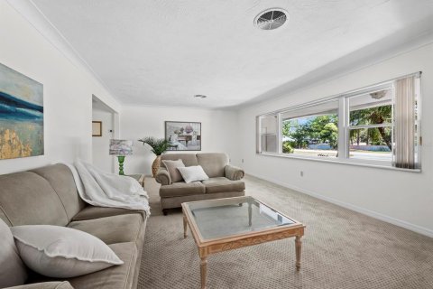 House in Sarasota, Florida 4 bedrooms, 251.49 sq.m. № 2216562 - photo 9