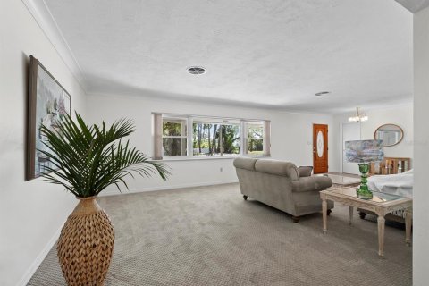 House in Sarasota, Florida 4 bedrooms, 251.49 sq.m. № 2216562 - photo 12