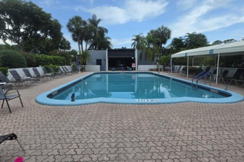 Condo in Lake Worth, Florida, 1 bedroom № 2083473 - photo 16
