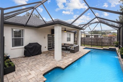 House in Land O' Lakes, Florida 4 bedrooms, 169.55 sq.m. № 2140627 - photo 2