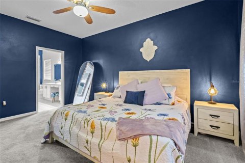 House in Land O' Lakes, Florida 4 bedrooms, 169.55 sq.m. № 2140627 - photo 6