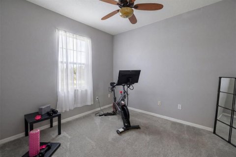 House in Land O' Lakes, Florida 4 bedrooms, 169.55 sq.m. № 2140627 - photo 29
