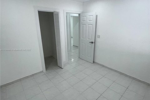 Купить виллу или дом в Майами, Флорида 3 спальни, 137.87м2, № 1711738 - фото 14