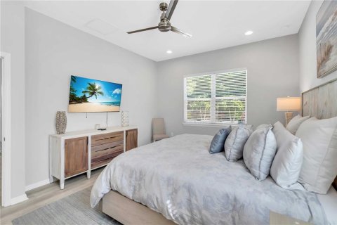 House in Sarasota, Florida 5 bedrooms, 276.57 sq.m. № 1592089 - photo 20