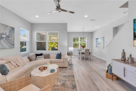 House in Sarasota, Florida 5 bedrooms, 276.57 sq.m. № 1592089 - photo 12