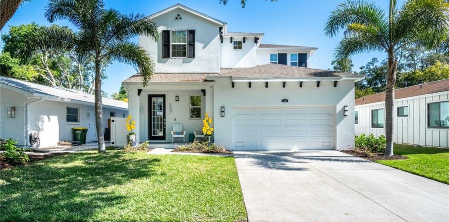 House in Sarasota, Florida 5 bedrooms, 276.57 sq.m. № 1592089