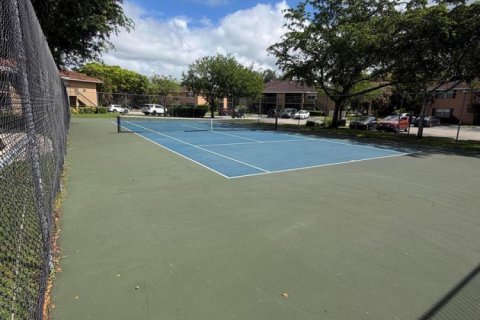 Copropriété à louer à Pembroke Pines, Floride: 2 chambres, 84.91 m2 № 2181578 - photo 25