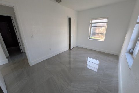 Villa ou maison à louer à Miami, Floride: 3 chambres, 123.47 m2 № 2147060 - photo 19