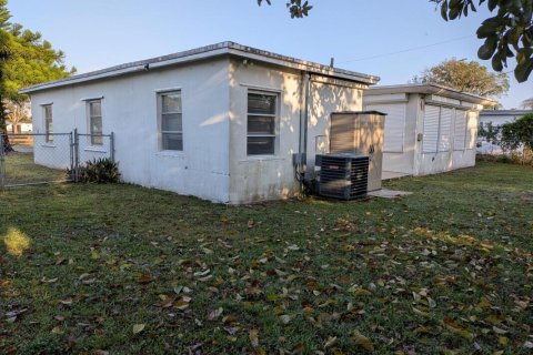 Villa ou maison à louer à Miami, Floride: 3 chambres, 123.47 m2 № 2147060 - photo 4