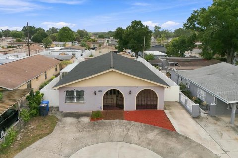 Casa en venta en Tampa, Florida, 3 dormitorios, 171.31 m2 № 2216151 - foto 27