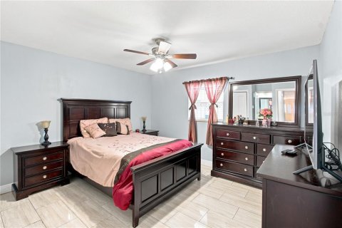 Casa en venta en Tampa, Florida, 3 dormitorios, 171.31 m2 № 2216151 - foto 11