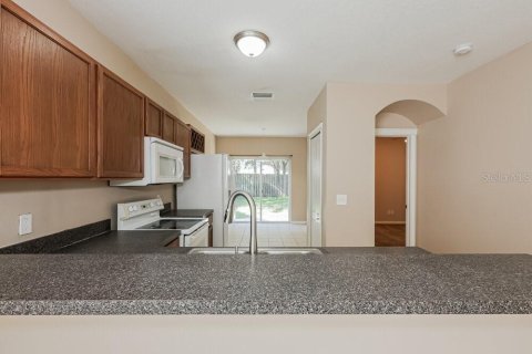 Villa ou maison à louer à Apollo Beach, Floride: 4 chambres, 119.1 m2 № 2409013 - photo 7