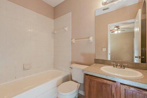 Villa ou maison à louer à Apollo Beach, Floride: 4 chambres, 119.1 m2 № 2409013 - photo 10