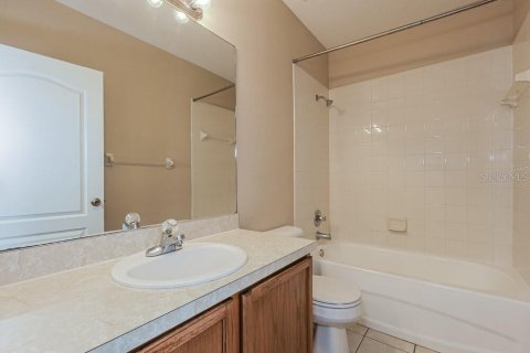 Villa ou maison à louer à Apollo Beach, Floride: 4 chambres, 119.1 m2 № 2409013 - photo 14