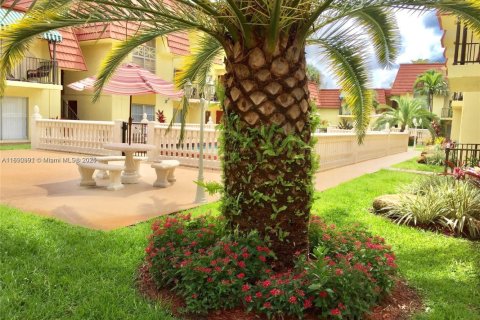 Condominio en alquiler en Hialeah, Florida, 1 dormitorio, 54.81 m2 № 1944503 - foto 19